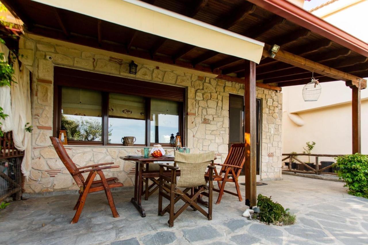 Villa Pino Pueblo Paliouri Exterior photo